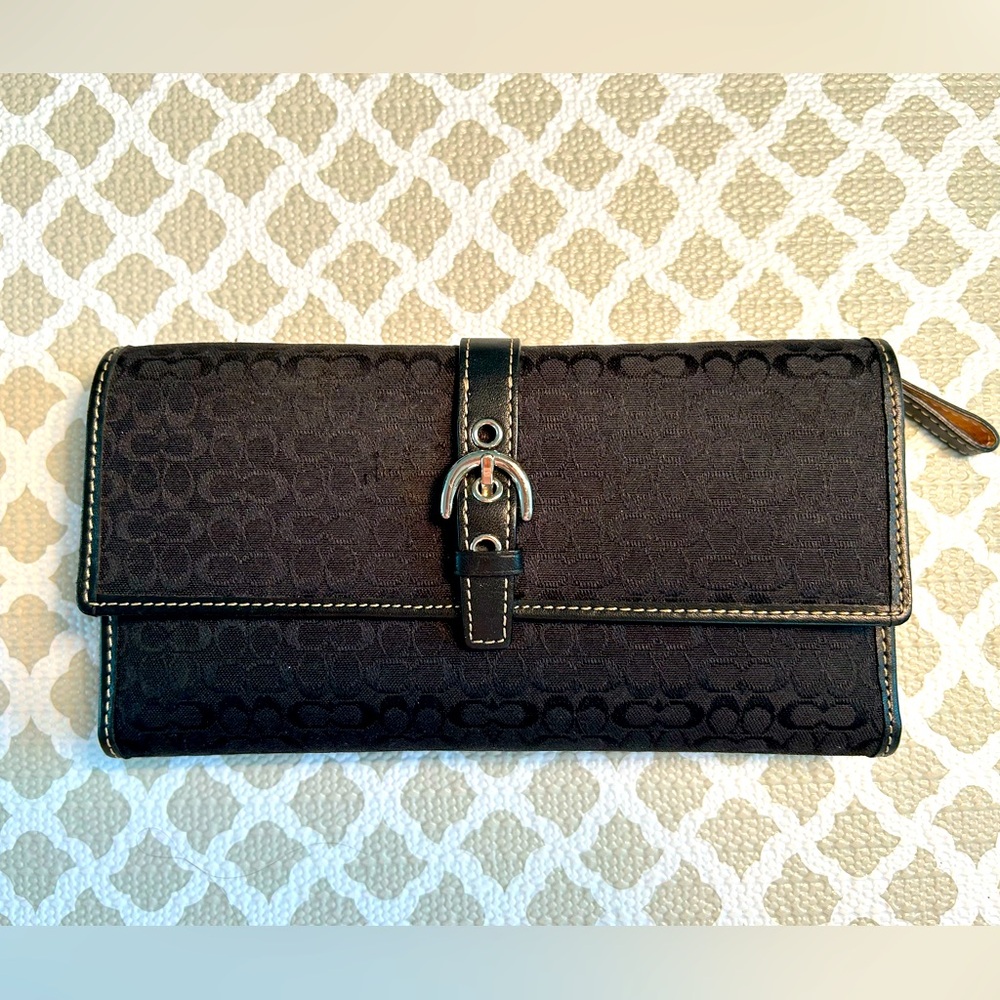 COACH Signature Black Wallet